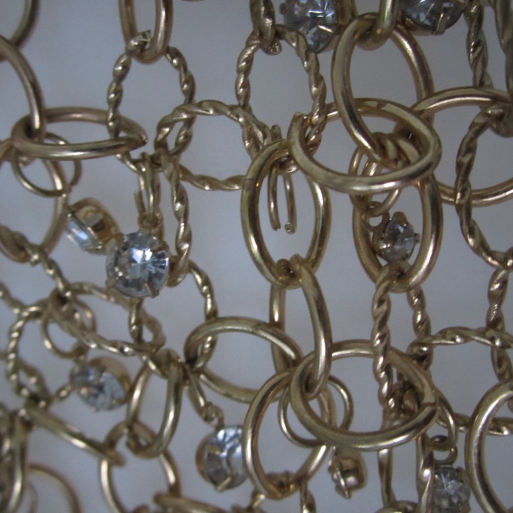 Jennifer Lopez Chandelier Necklace - Picture 7 of 9